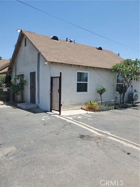 Building Photo - 5095 Phillips Blvd