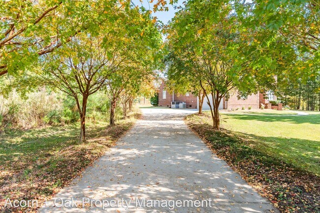 Building Photo - 5 br, 4.5 bath House - 51 Alecia Court