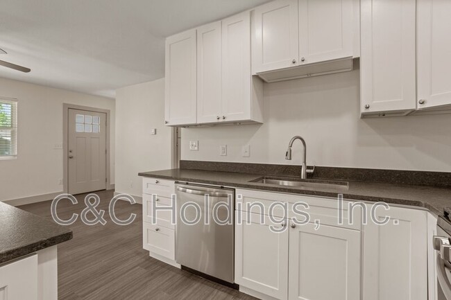 Building Photo - 104 S 195th E Ave