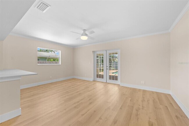 Building Photo - 2026 Bayou Grande Blvd NE