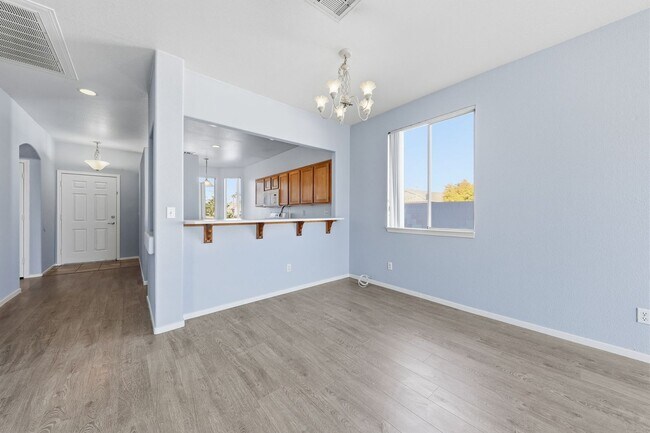 Building Photo - Beautiful Single-Story Home on an Oversized Corner Lot in Silverado Ranch — No HOA!