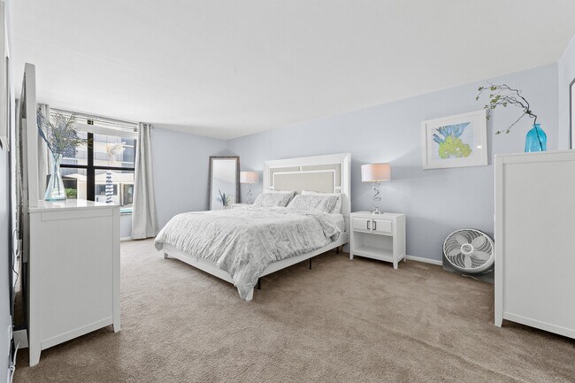 Building Photo - 3610 S Ocean Blvd