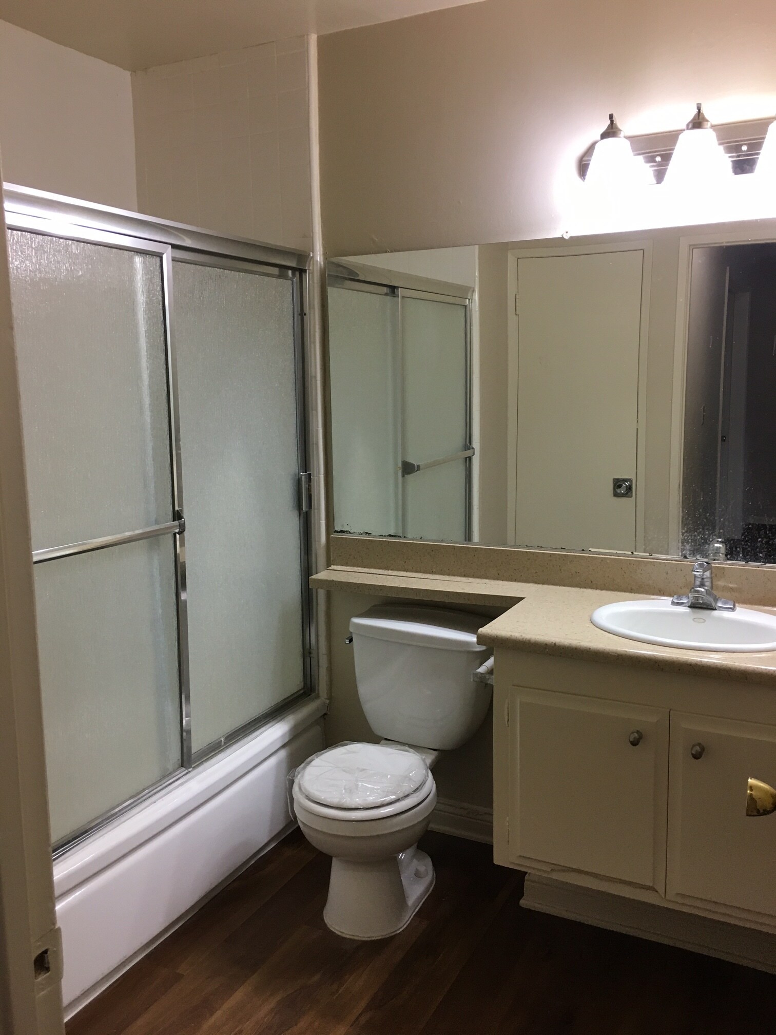 Building Photo - 5422 Quakertown Ave