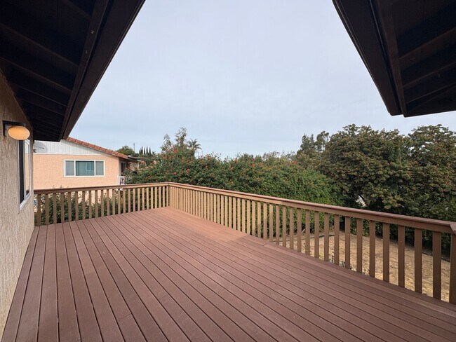 Building Photo - Spacious Vista Home with Large Lot, Designer Finishes & Guest Suite