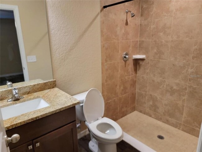 Building Photo - 45 Redwood Run