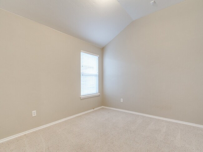 Building Photo - 2532 NW 179th Ct