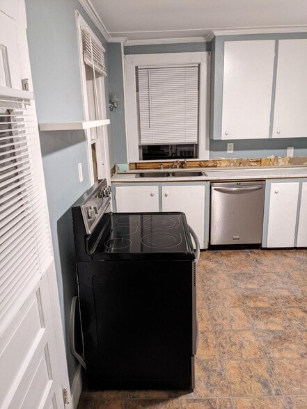 Kitchen - 21 Charles St