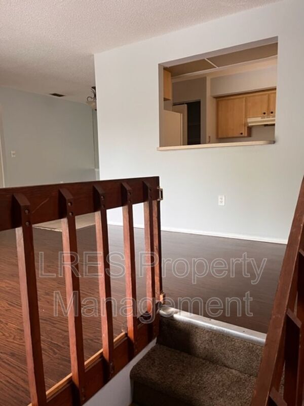Building Photo - 4564 Pheasant Run Dr