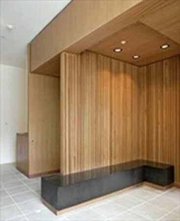 Building Photo - 70 Lincoln St