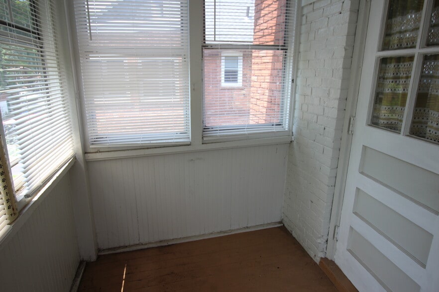 Building Photo - 31 Allen Pl