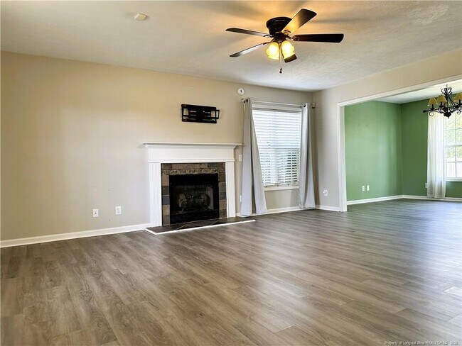 Building Photo - 1311 Shoshone Pl