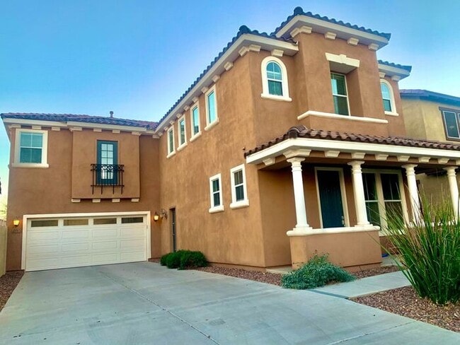 Primary Photo - MOVE IN SPECIALS !! 4BD 3BA in South Tempe...