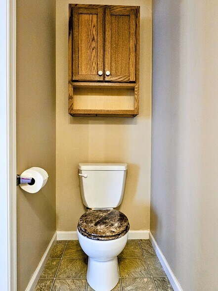 Building Photo - 42 Beverly Dr