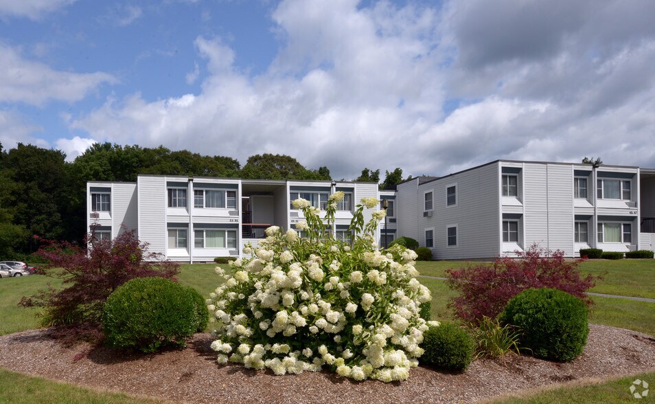 Taunton Gardens 26 Winslow Dr Taunton MA 02780 Apartment Finder