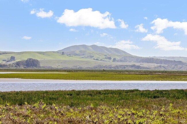 Building Photo - 12732 Sir Francis Drake Blvd