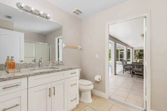 Building Photo - 2211 Surfside Blvd