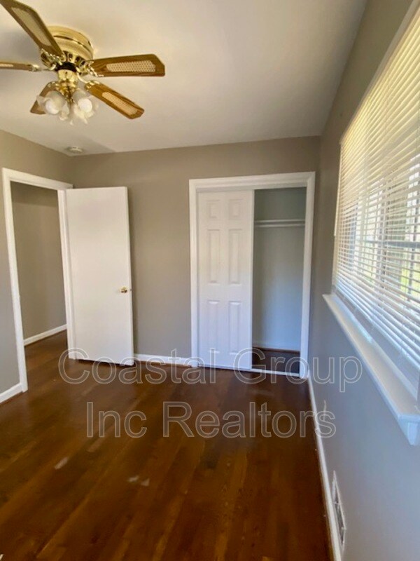 Building Photo - 3612 Terry Dr
