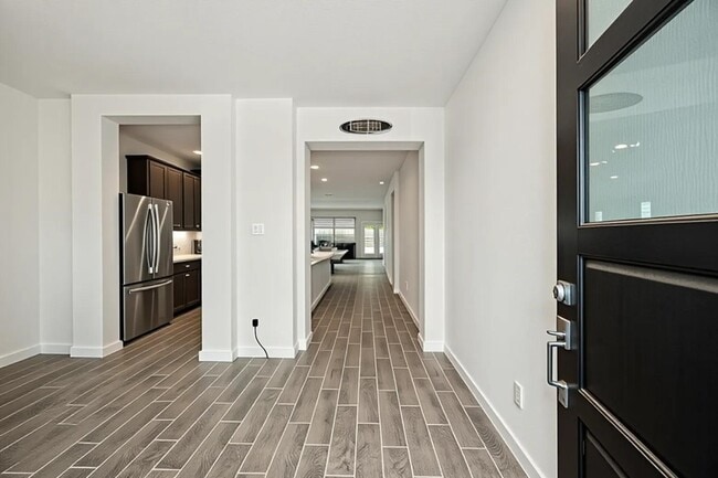 Building Photo - 33142 School Hl Rd