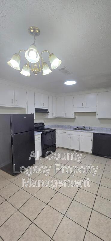 Building Photo - 1899 Patterson Ct