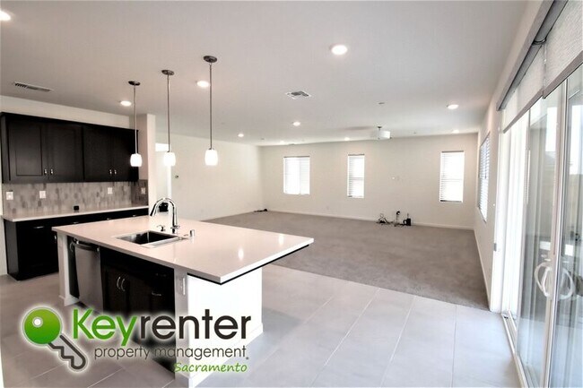 Building Photo - 4684 Flagstaff Dr
