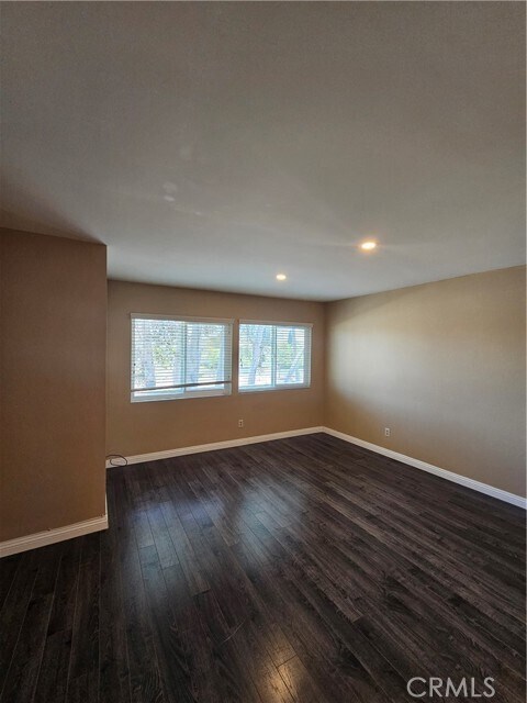 Building Photo - 2316 Greenwich Dr
