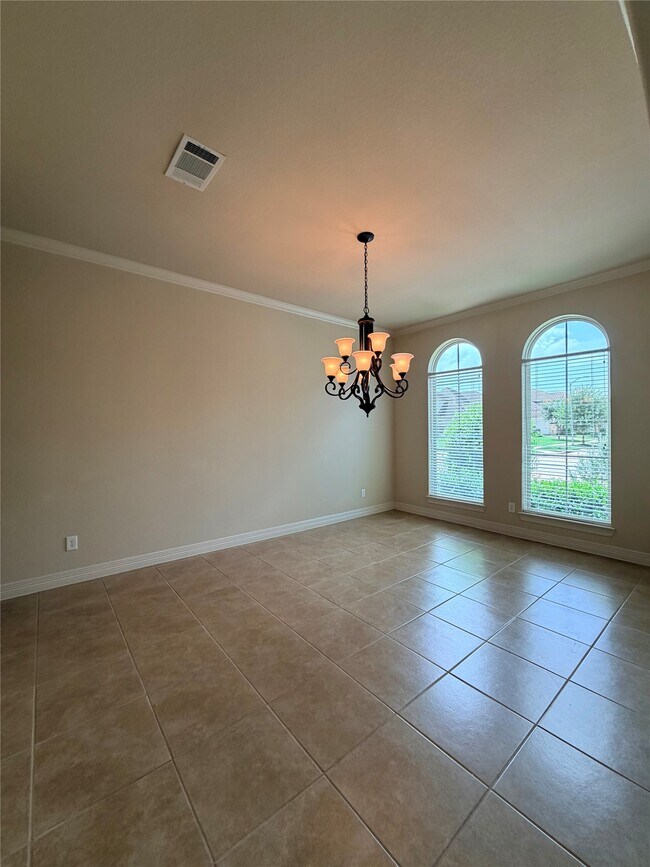 Building Photo - 5423 Lachlan Springs Ln