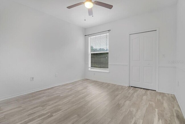 Building Photo - 8915 Legacy Ct