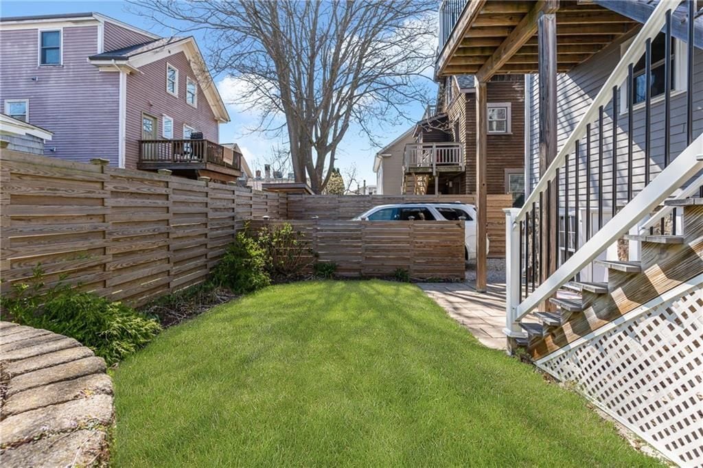 Building Photo - 23 Holland St