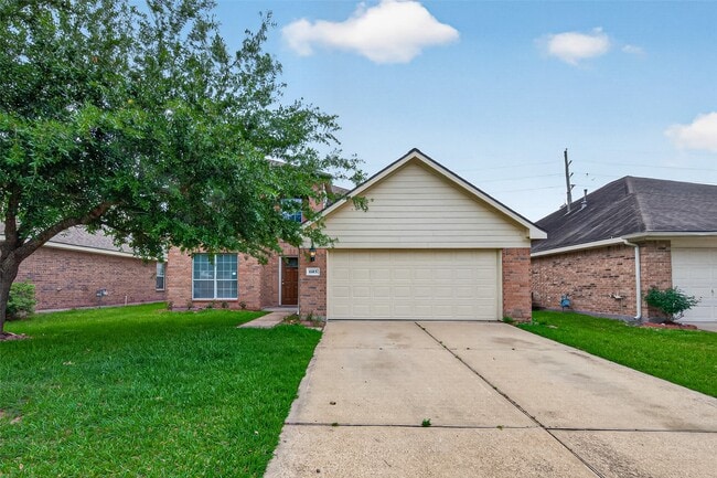 Building Photo - 6915 Great Oaks Shadow Dr
