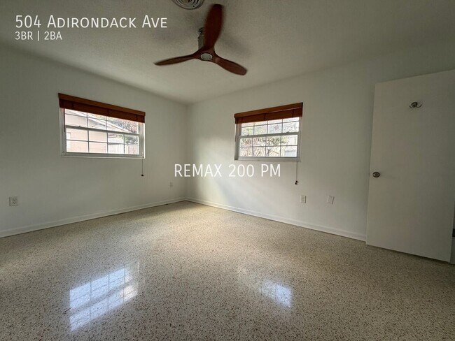 Building Photo - 504 Adirondack Ave