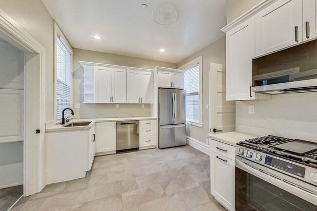 Building Photo - Luxury Brand New Remodeled 4 Bedroom Flat ...