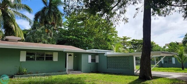 Primary Photo - 3251 N Andrews Ave