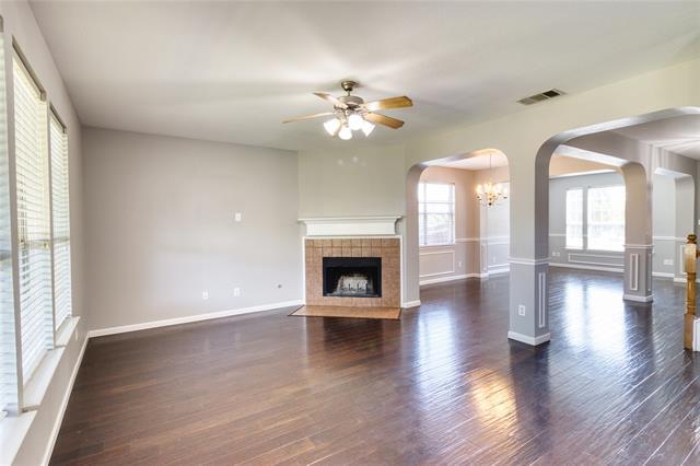 Building Photo - 9961 Delamere Dr