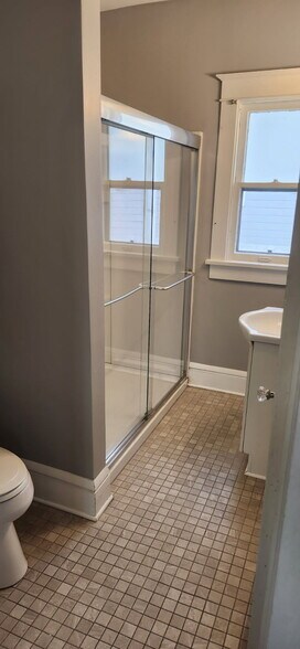 New tile - 515 Houston St