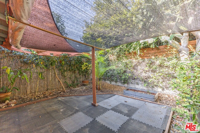 Building Photo - 3418 Greensward Rd