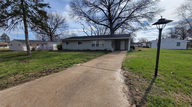 Building Photo - 4204 Beauty Ln