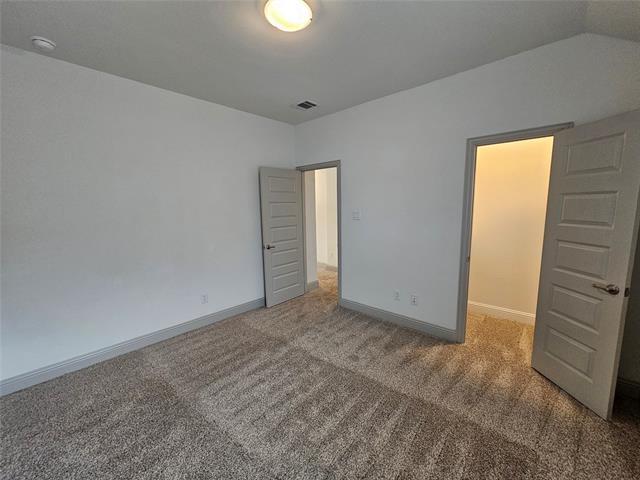 Building Photo - 3216 Southampton Dr