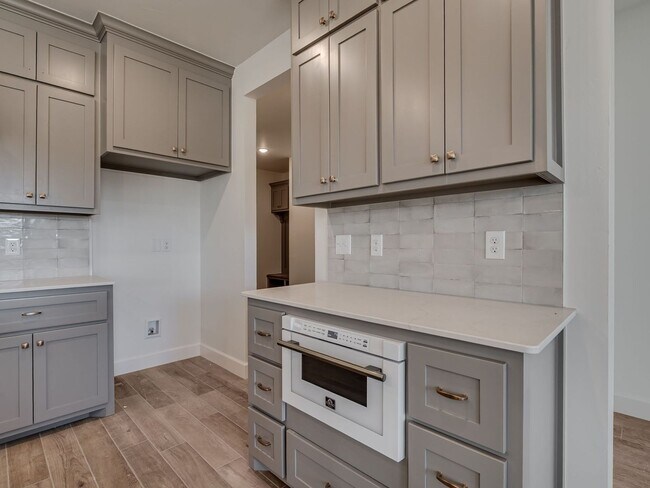 Building Photo - Brand New Home in Noble!