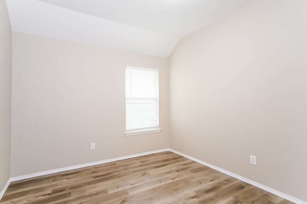Building Photo - 837 Clear Springs Hollow
