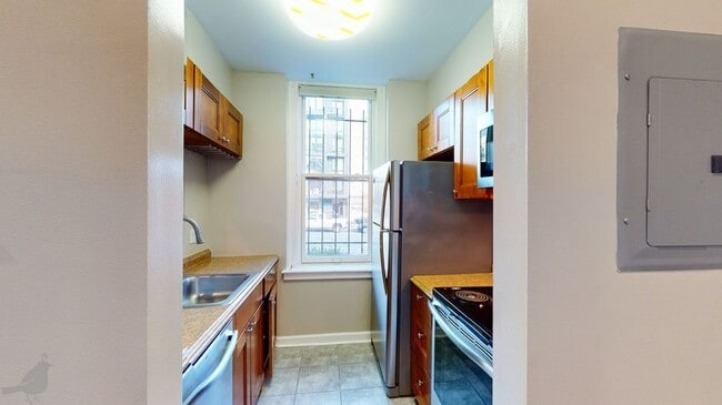 Building Photo - 2032 15th St NW