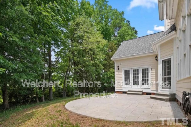 Building Photo - 116 Hamilton Hedge Pl