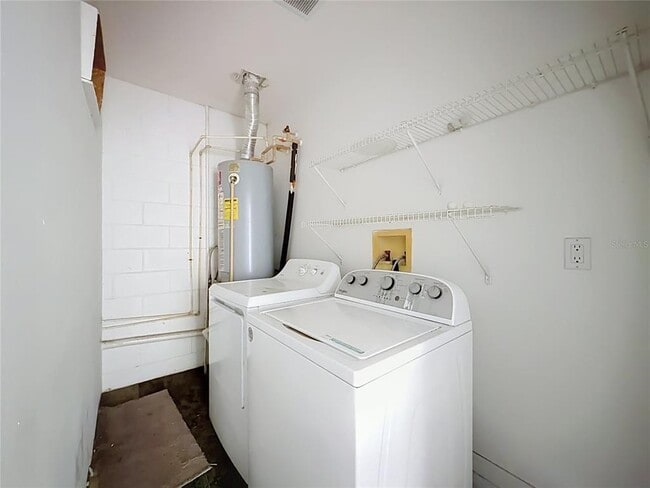 Building Photo - 13208 Pinyon Dr