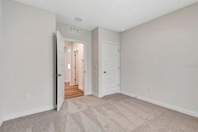 Building Photo - 18303 Wheathouse Pl