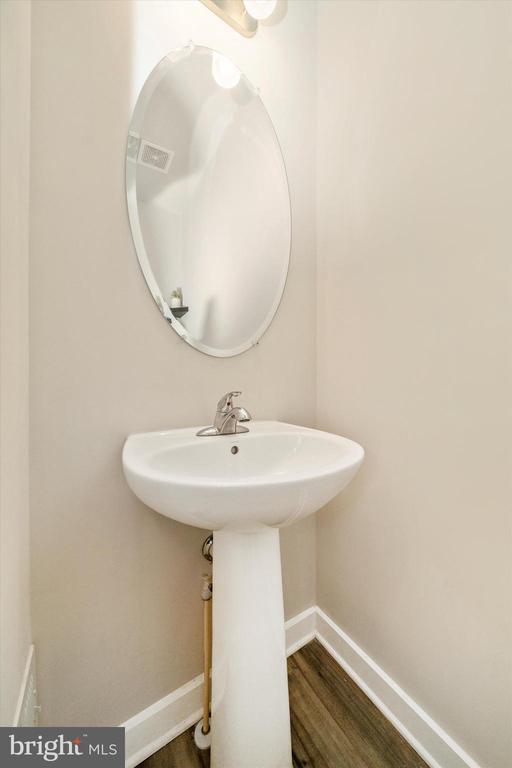 Building Photo - 3635 Stone Barn Dr