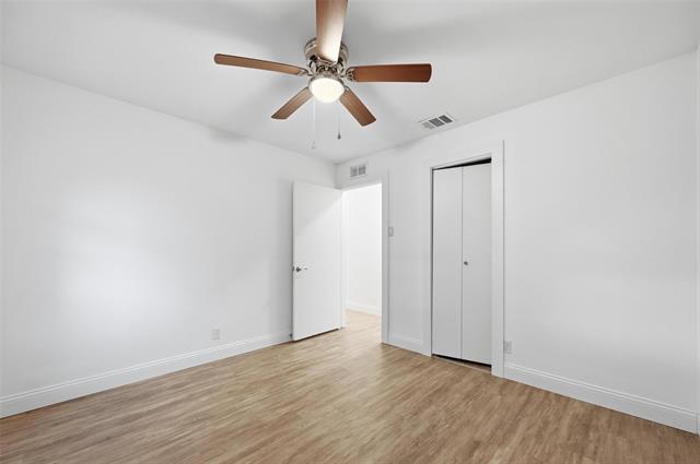 Building Photo - 1421 Bosque Dr