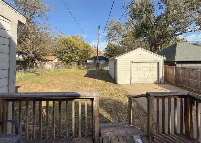 Building Photo - 2341 NW 37th St