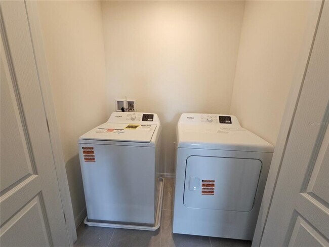 Building Photo - 2943 Brie Hammock Bnd