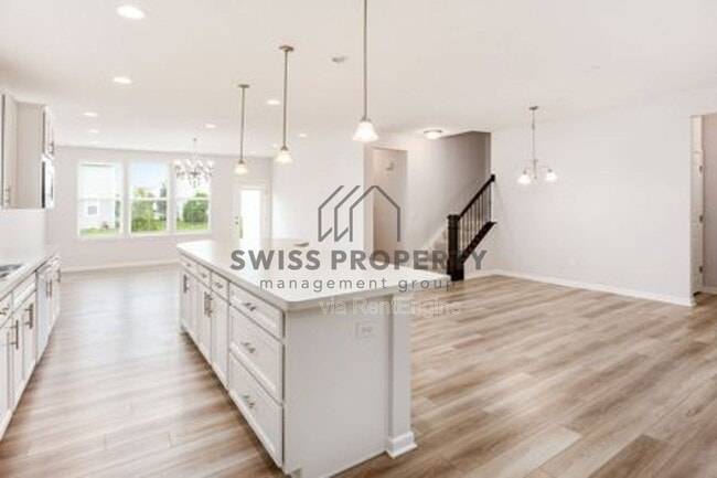 Building Photo - 12281 Rooster Tail Dr