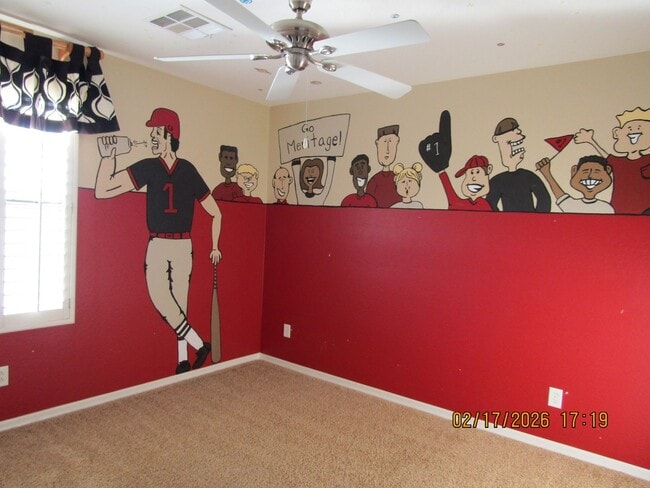 Building Photo - 4 Bedroom home gated community