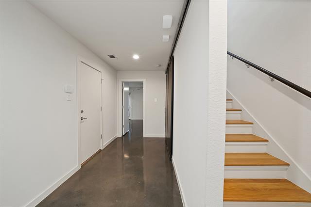 Building Photo - 5841 Oram St